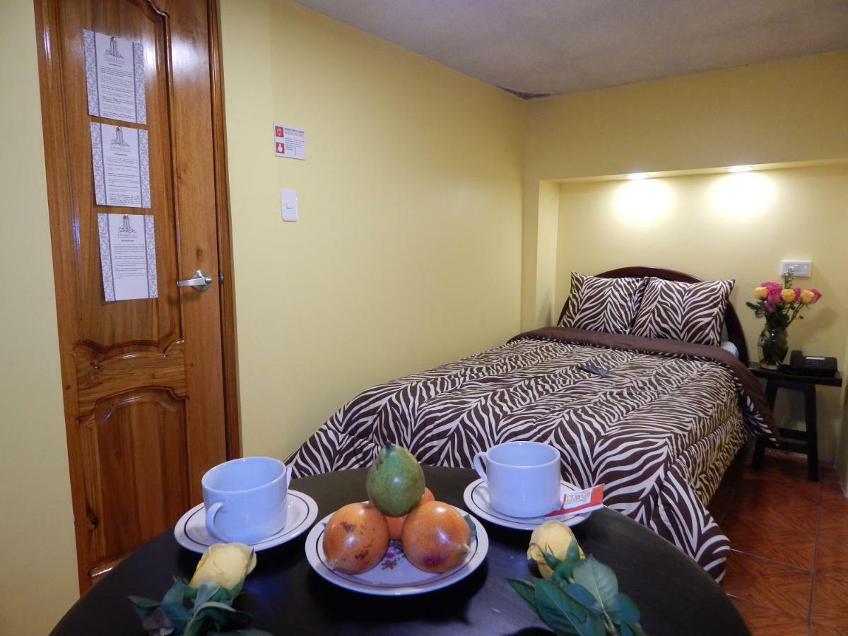 Olympus Plaza Hotel Quito Kültér fotó